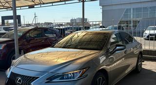 Lexus ES 250 2023 года за 22 000 000 тг. в Атырау