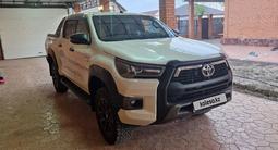 Toyota Hilux 2022 года за 23 000 000 тг. в Атырау