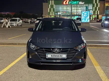 Hyundai i20 2023 года за 6 600 000 тг. в Алматы – фото 8