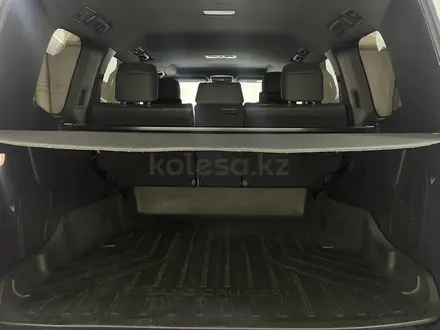 Toyota Land Cruiser Premium+ 2023 года за 50 555 000 тг. в Алматы – фото 10