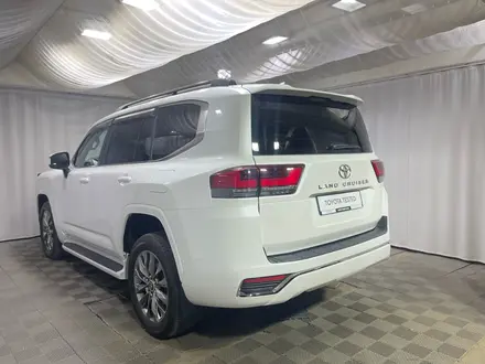 Toyota Land Cruiser Premium+ 2023 года за 50 555 000 тг. в Алматы – фото 2