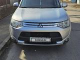 Mitsubishi Outlander 2014 годаүшін7 200 000 тг. в Алматы – фото 2
