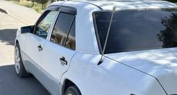 Mercedes-Benz E 220 1992 года за 1 600 000 тг. в Есик – фото 4