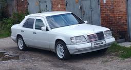 Mercedes-Benz E 220 1995 годаүшін1 030 000 тг. в Усть-Каменогорск – фото 2