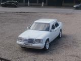 Mercedes-Benz E 220 1995 годаүшін1 030 000 тг. в Усть-Каменогорск – фото 3