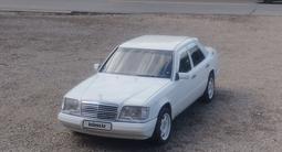 Mercedes-Benz E 220 1995 годаүшін1 030 000 тг. в Усть-Каменогорск – фото 3