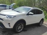 Toyota RAV4 2017 года за 12 480 000 тг. в Караганда – фото 3