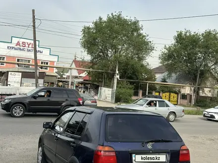Volkswagen Golf 1995 года за 1 050 000 тг. в Алматы