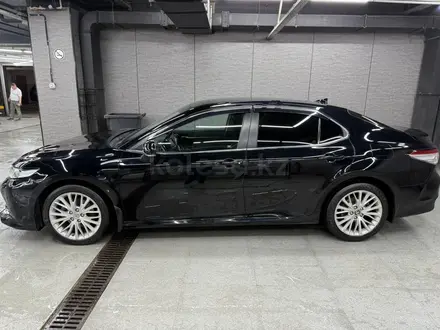 Toyota Camry 2018 года за 11 600 000 тг. в Алматы – фото 5