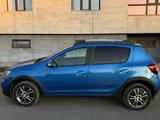 Renault Sandero Stepway 2022 года за 5 670 000 тг. в Караганда – фото 3