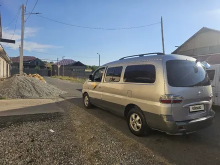 Hyundai Starex 2005 года за 2 600 000 тг. в Шымкент – фото 3