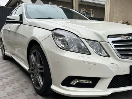 Mercedes-Benz E 200 2011 года за 6 800 000 тг. в Алматы – фото 2