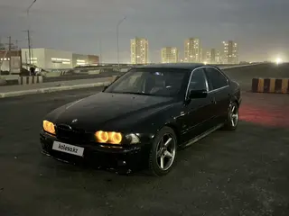 BMW 528