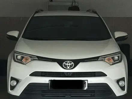 Toyota RAV4 2018 года за 16 000 000 тг. в Астана – фото 6