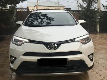 Toyota RAV4 2018 года за 15 000 000 тг. в Астана – фото 8