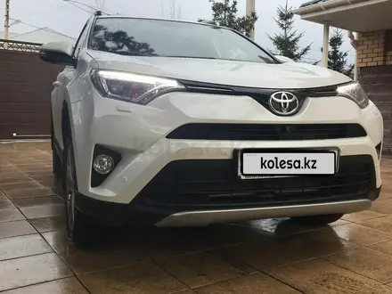Toyota RAV4 2018 года за 15 000 000 тг. в Астана – фото 9