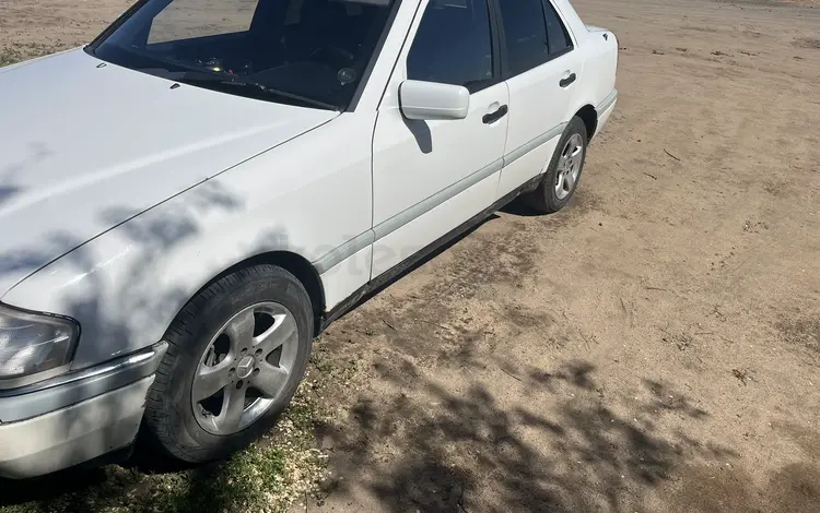 Mercedes-Benz C 180 1993 года за 1 750 000 тг. в Темиртау