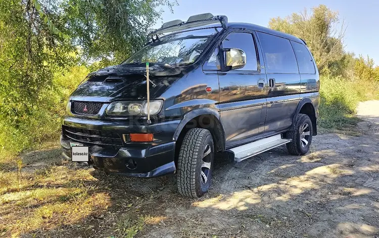 Mitsubishi Delica 1996 годаүшін3 900 000 тг. в Алматы