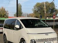 Hyundai Staria 2021 года за 19 000 000 тг. в Алматы