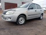 ВАЗ (Lada) Granta 2190 2013 годаүшін2 200 000 тг. в Есиль – фото 2