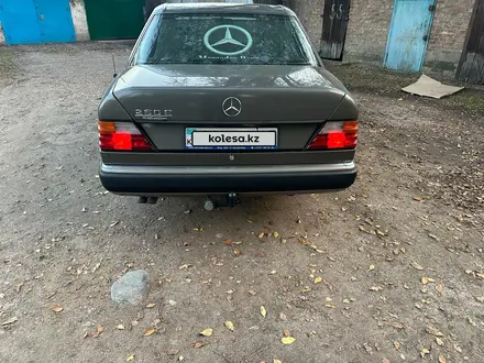 Mercedes-Benz E 260 1992 года за 2 800 000 тг. в Алматы – фото 10