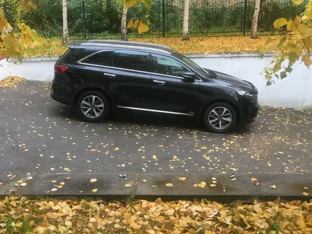 Kia Sorento 2018 года за 14 100 000 тг. в Усть-Каменогорск – фото 2