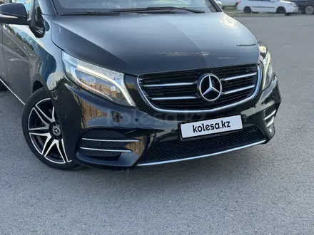 Mercedes-Benz V 220 2014 года за 18 000 000 тг. в Астана – фото 4