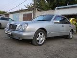 Mercedes-Benz E 400 1997 годаүшін5 500 000 тг. в Рудный – фото 3