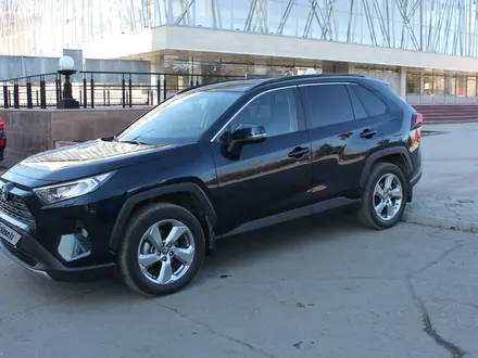 Toyota RAV4 2020 года за 14 700 000 тг. в Кокшетау