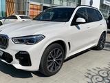 BMW X5 2021 года за 38 500 000 тг. в Костанай