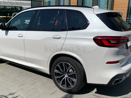 BMW X5 2021 года за 38 500 000 тг. в Костанай – фото 5