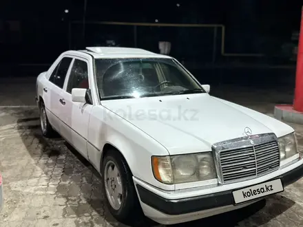 Mercedes-Benz E 300 1991 года за 1 400 000 тг. в Алматы – фото 7