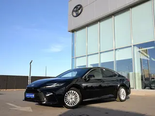 Toyota Camry Elegance eCVT