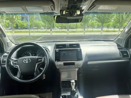 Toyota Land Cruiser Prado 2017 года за 19 300 000 тг. в Астана – фото 4