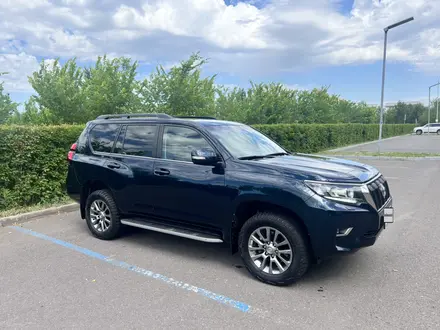 Toyota Land Cruiser Prado 2017 года за 19 300 000 тг. в Астана – фото 3