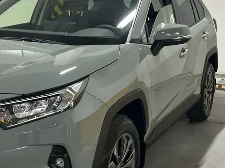 Toyota RAV4 2025 года за 19 900 000 тг. в Алматы – фото 3