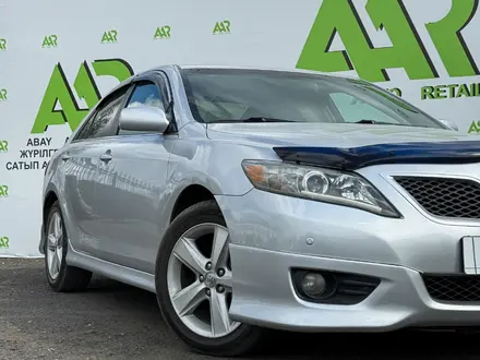 Toyota Camry 2011 года за 6 300 000 тг. в Семей