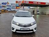 Toyota Corolla 2015 года за 6 800 000 тг. в Атырау