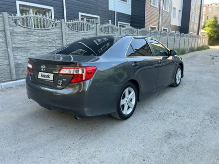 Toyota Camry 2014 года за 6 400 000 тг. в Тараз – фото 2