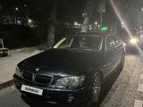 BMW 750 2005 года за 3 200 000 тг. в Алматы – фото 4