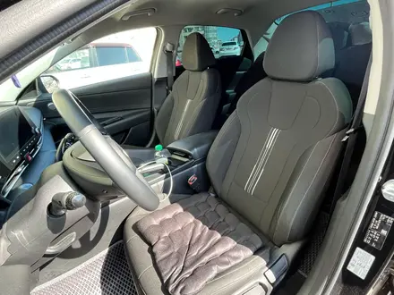 Hyundai Elantra 2024 года за 9 500 000 тг. в Актау – фото 9