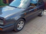 Volkswagen Golf 1993 года за 2 000 000 тг. в Уральск – фото 2