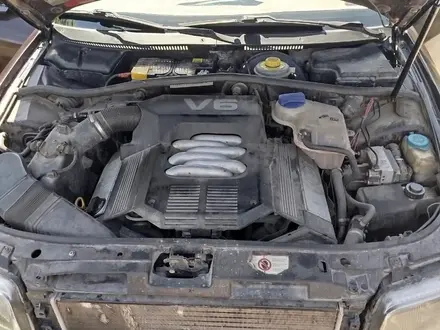 Audi A4 1995 года за 1 800 000 тг. в Шахтинск – фото 6