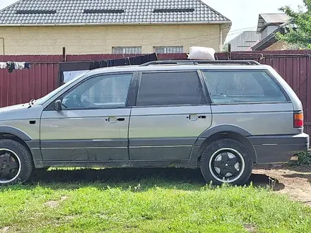 Volkswagen Passat 1989 года за 700 000 тг. в Алматы