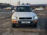 Toyota RAV4 1997 года за 4 250 000 тг. в Алматы – фото 2