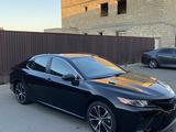 Toyota Camry 2018 года за 8 500 000 тг. в Атырау – фото 3