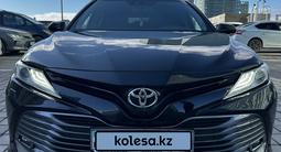 Toyota Camry 2018 года за 13 300 000 тг. в Астана