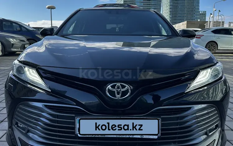 Toyota Camry 2018 года за 12 750 000 тг. в Астана