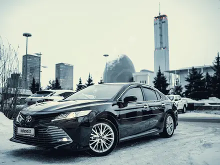 Toyota Camry 2018 года за 12 750 000 тг. в Астана – фото 13