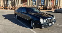 Mercedes-Benz E 320 1997 годаүшін5 300 000 тг. в Актау – фото 3